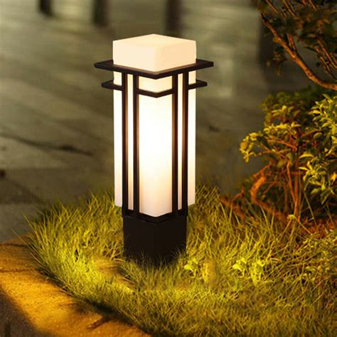 gate light outdoor lamp|Solar Pillar Light Gate Lamp Outdoor Lighting Garden .